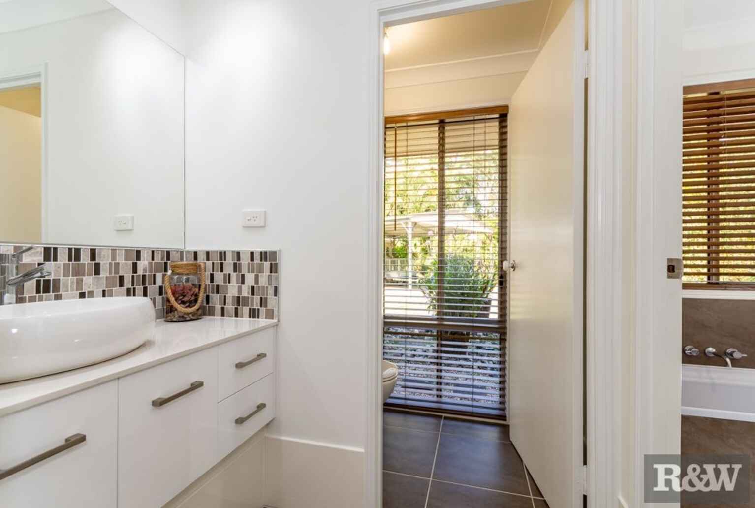 25 Lynanda Court Caboolture