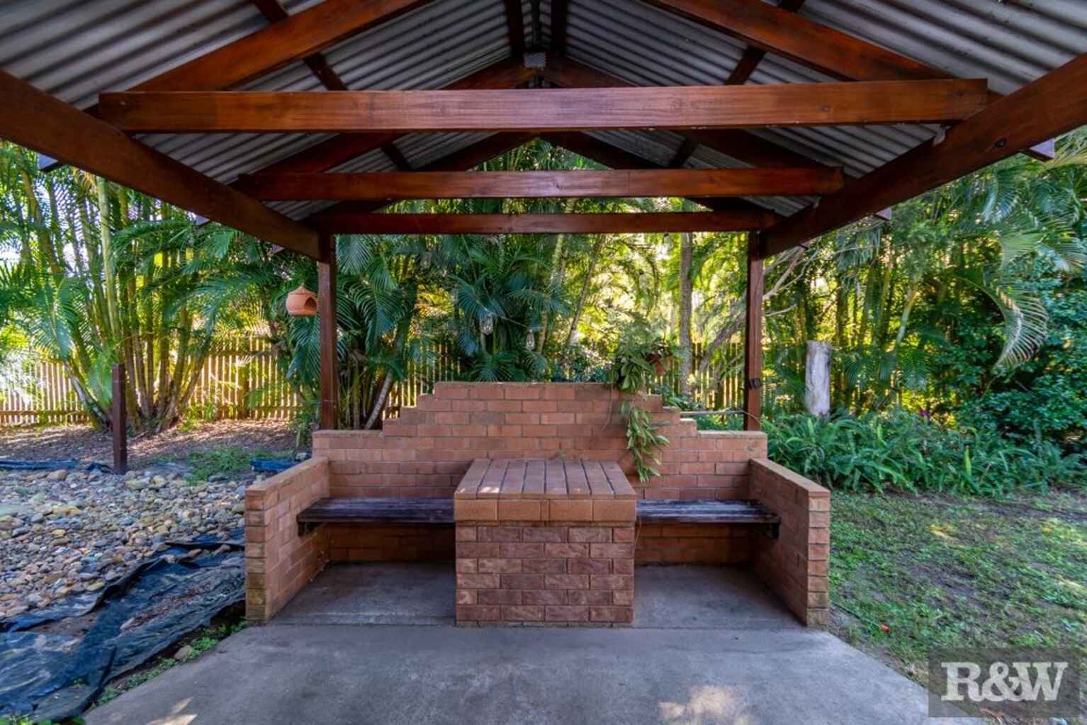 25 Lynanda Court Caboolture