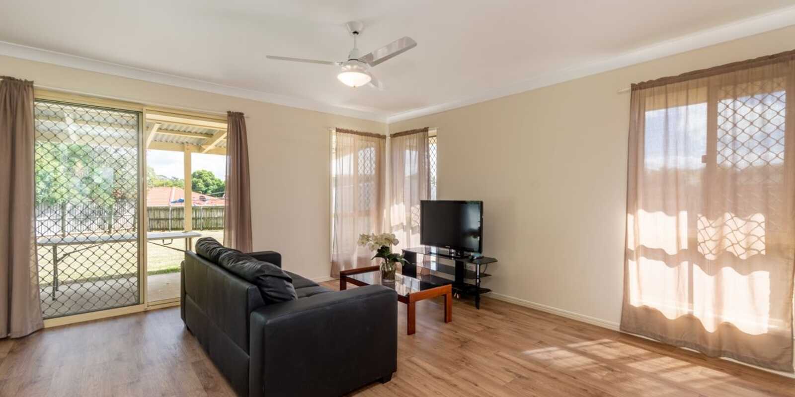 33 Dorset Drive Caboolture South