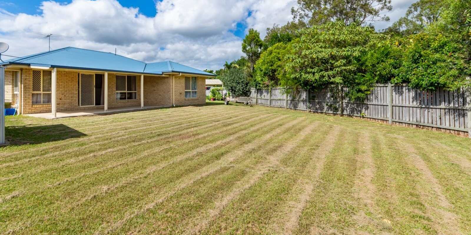 33 Dorset Drive Caboolture South