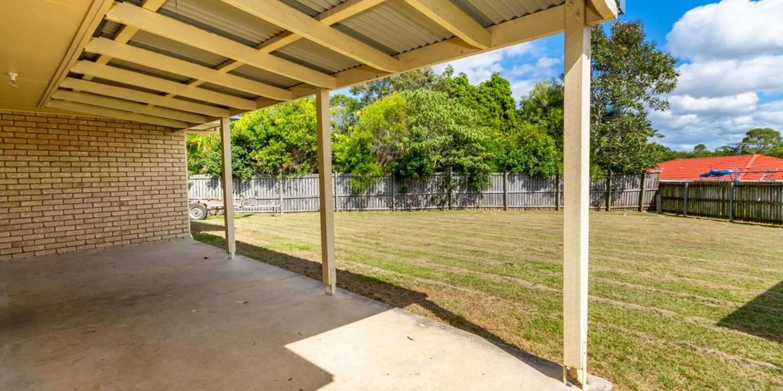 33 Dorset Drive Caboolture South