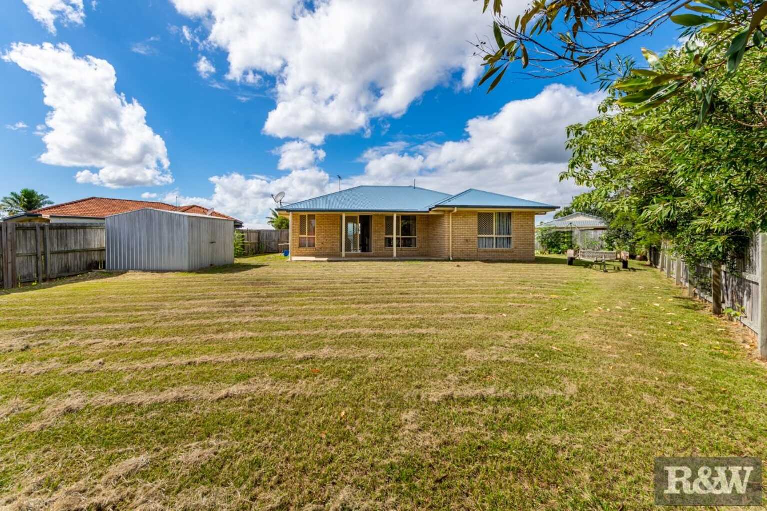 33 Dorset Drive Caboolture South