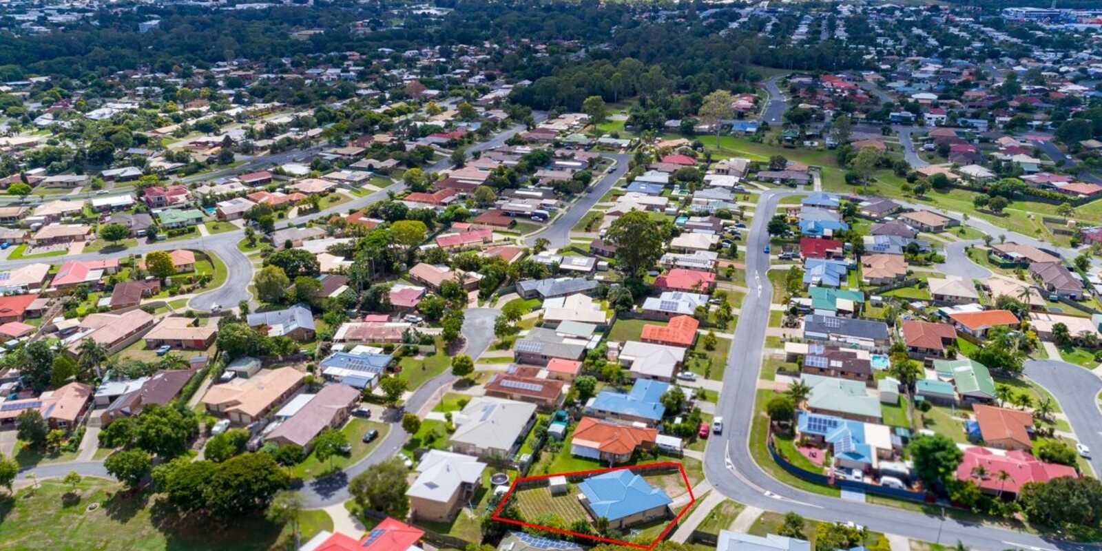 33 Dorset Drive Caboolture South