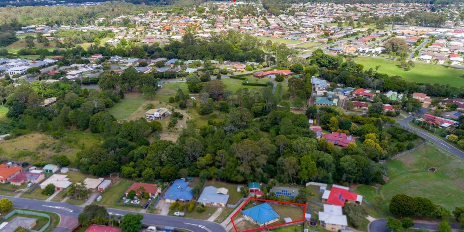 33 Dorset Drive Caboolture South