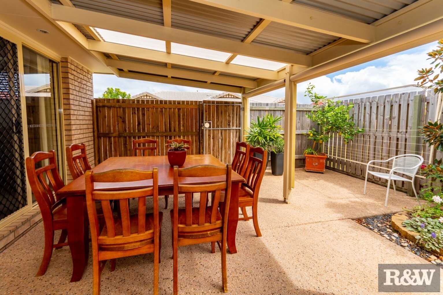 110/210 Bestmann Road Sandstone Point
