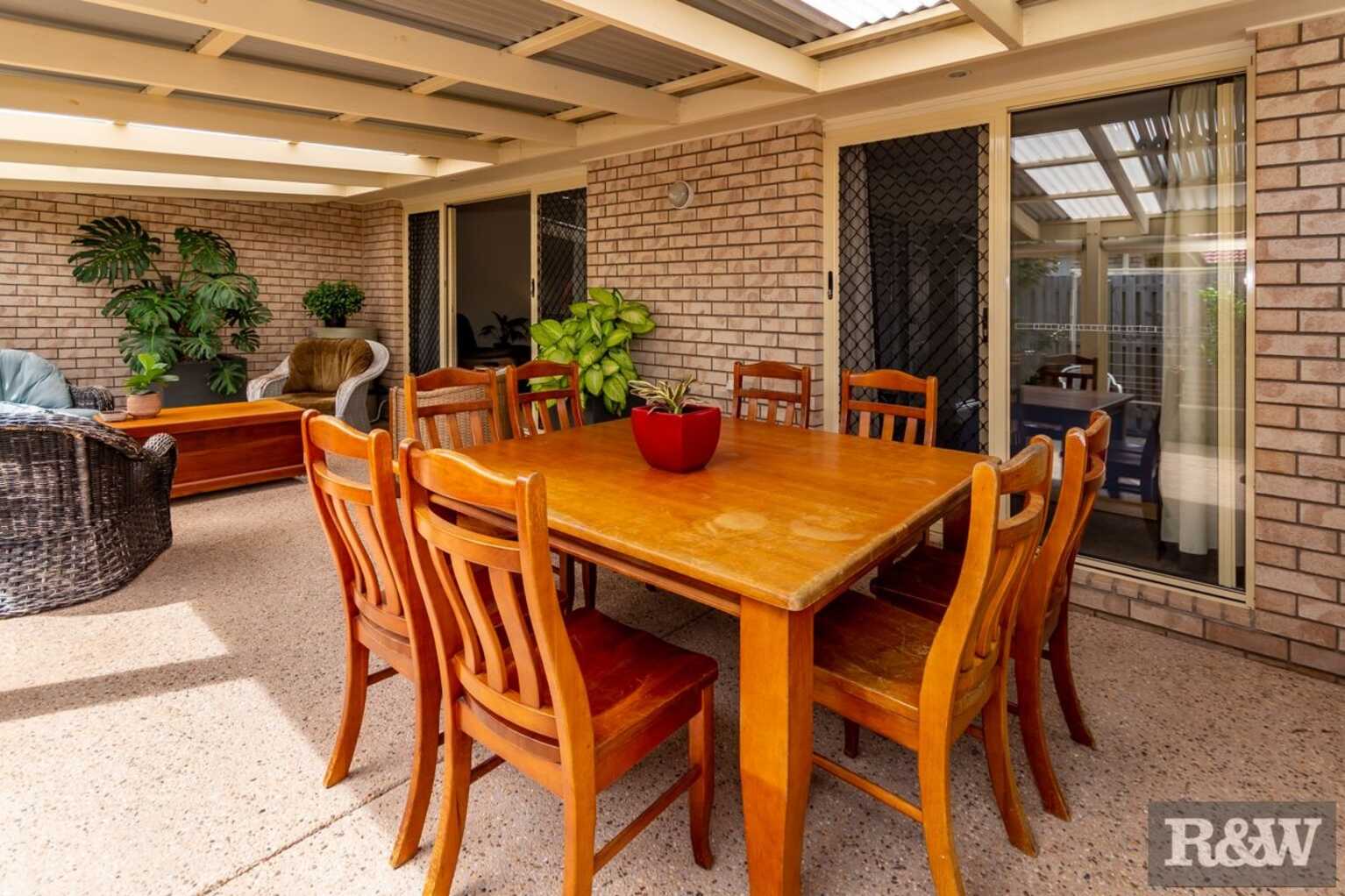 110/210 Bestmann Road Sandstone Point