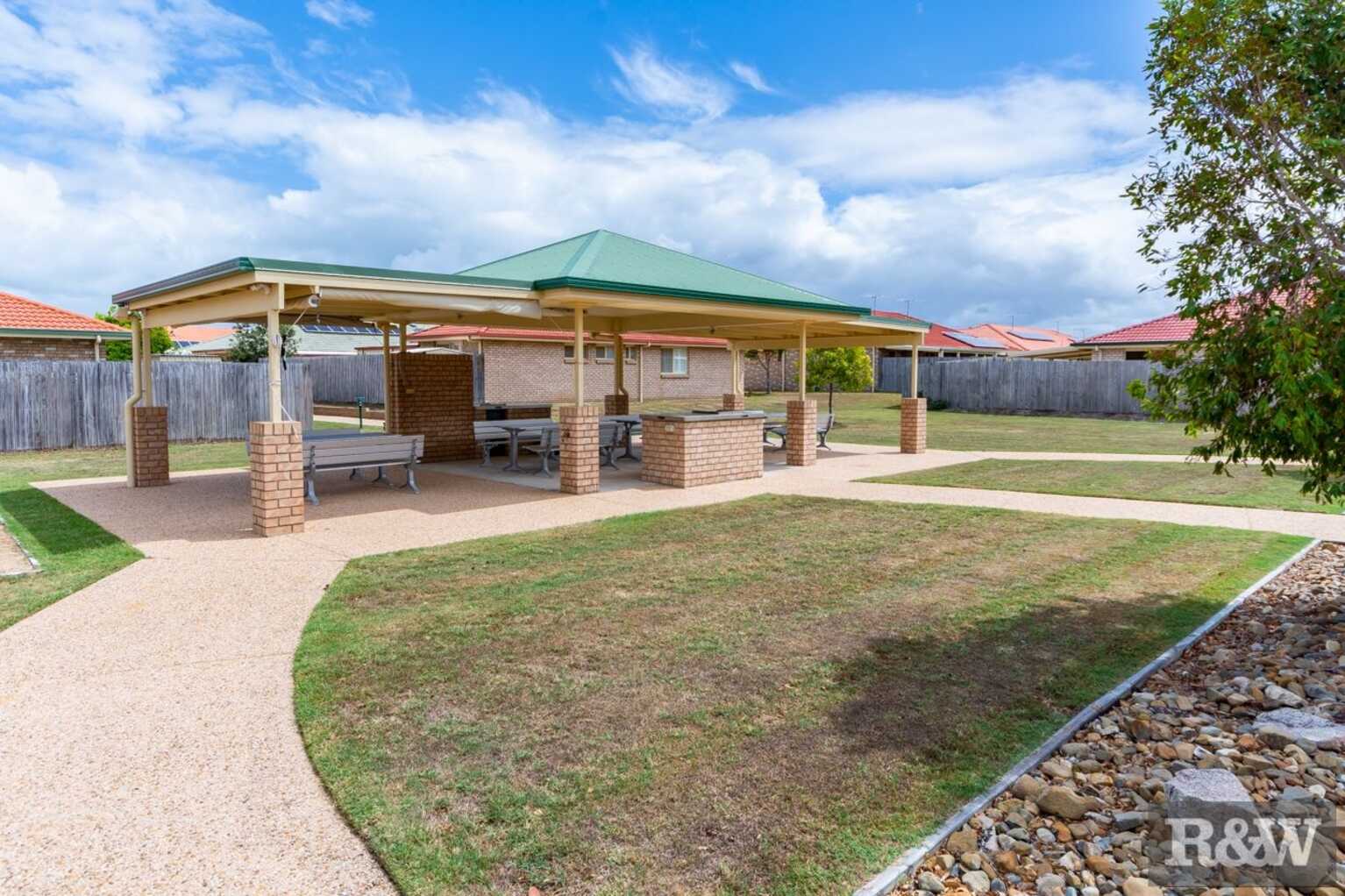 110/210 Bestmann Road Sandstone Point