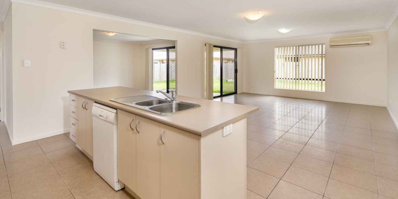 19 St Columbans Court Caboolture