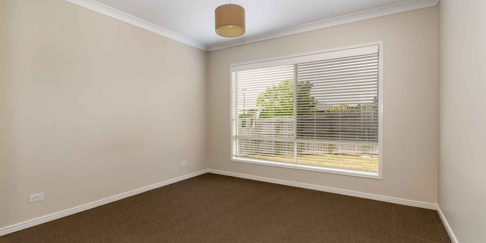 9 Nicholson Street Caboolture South 9 Nicholson Street Caboolture South