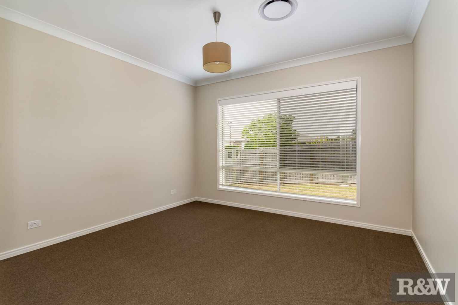 9 Nicholson Street Caboolture South