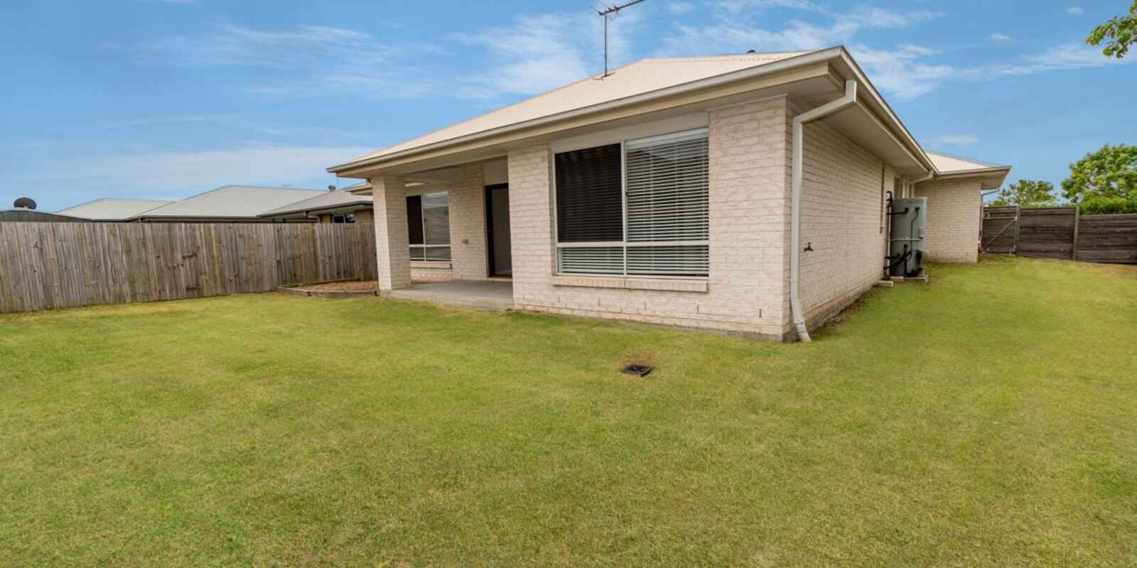 9 Nicholson Street Caboolture South 9 Nicholson Street Caboolture South