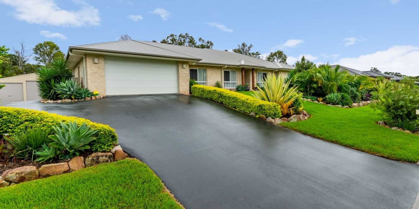 15 Stormbird Court Upper Caboolture