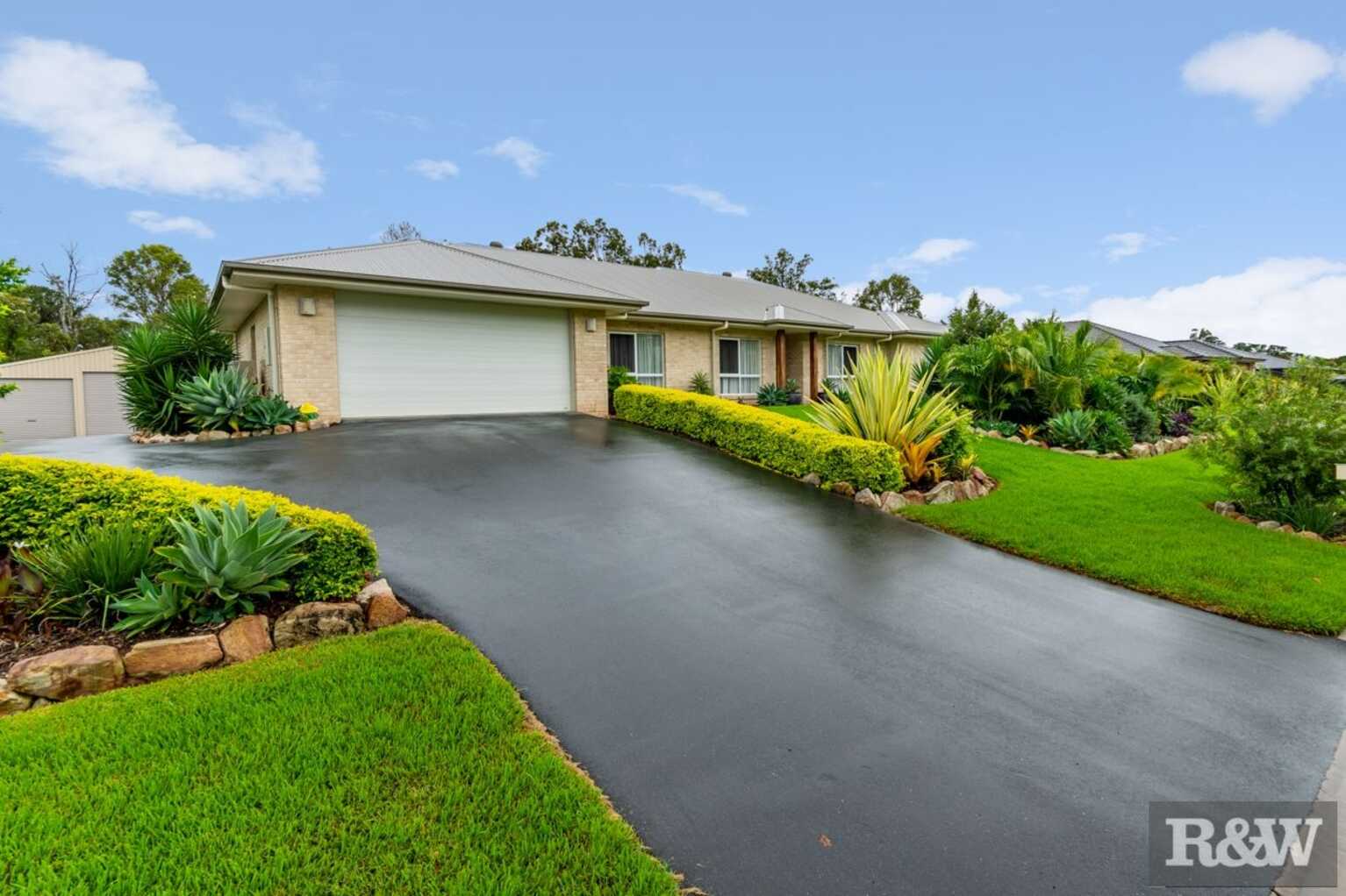 15 Stormbird Court Upper Caboolture