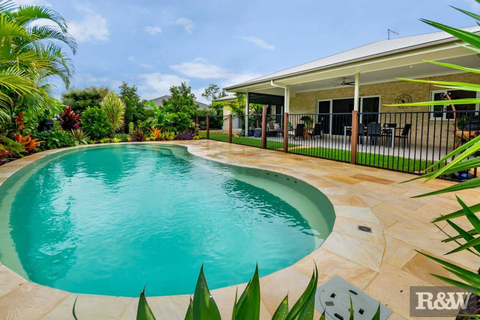 15 Stormbird Court Upper Caboolture