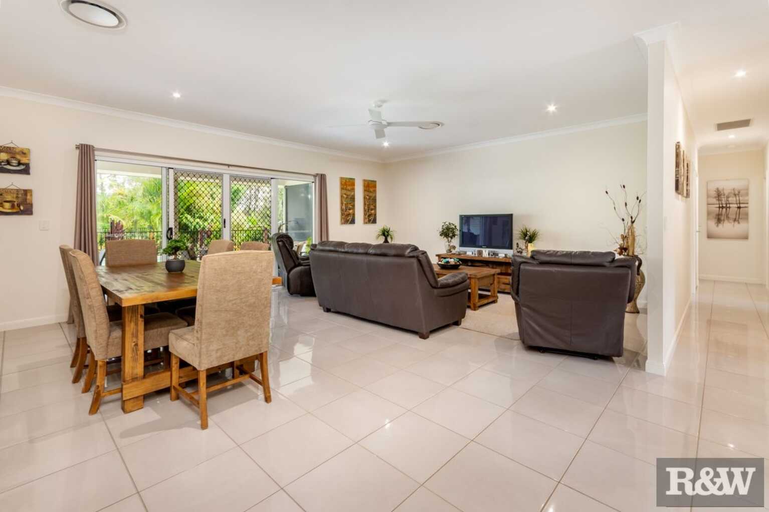 15 Stormbird Court Upper Caboolture