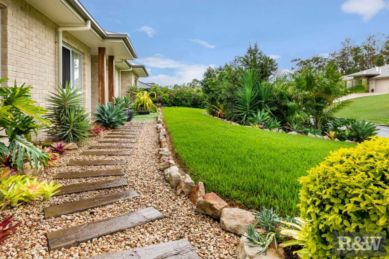 15 Stormbird Court Upper Caboolture