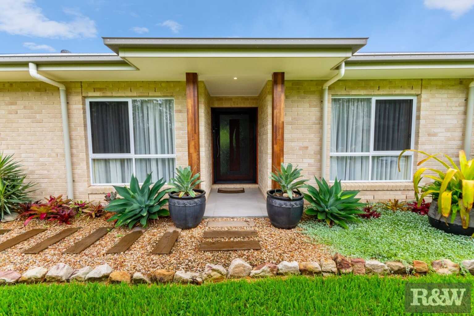 15 Stormbird Court Upper Caboolture