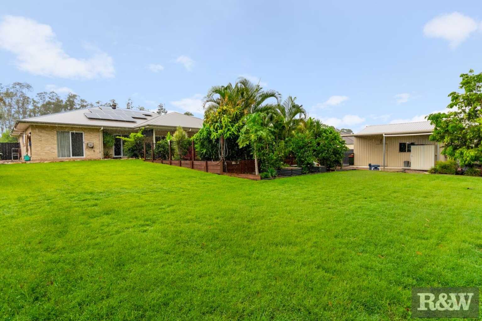 15 Stormbird Court Upper Caboolture