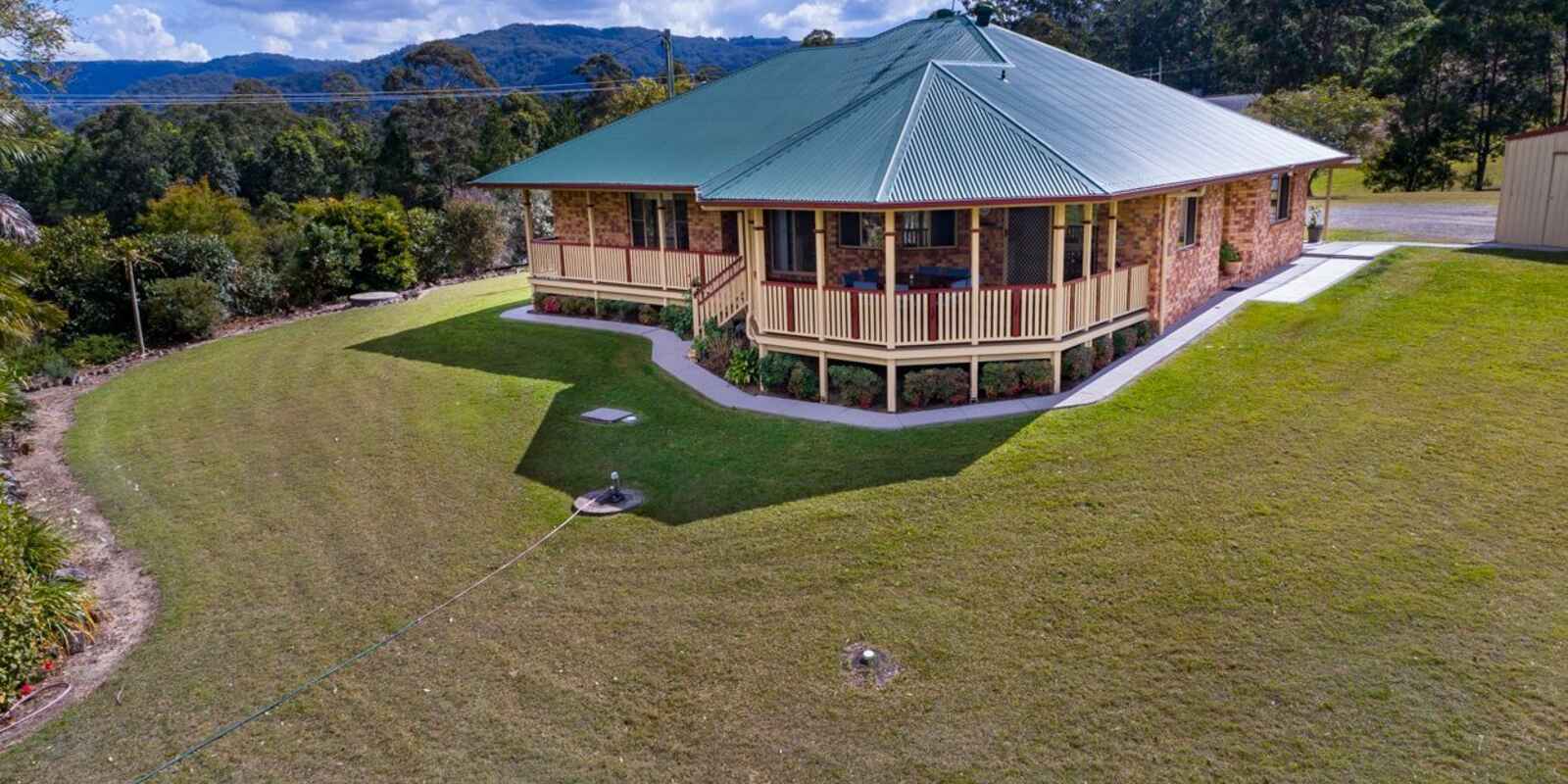 100 Cedarton Drive Cedarton 100 Cedarton Drive Cedarton