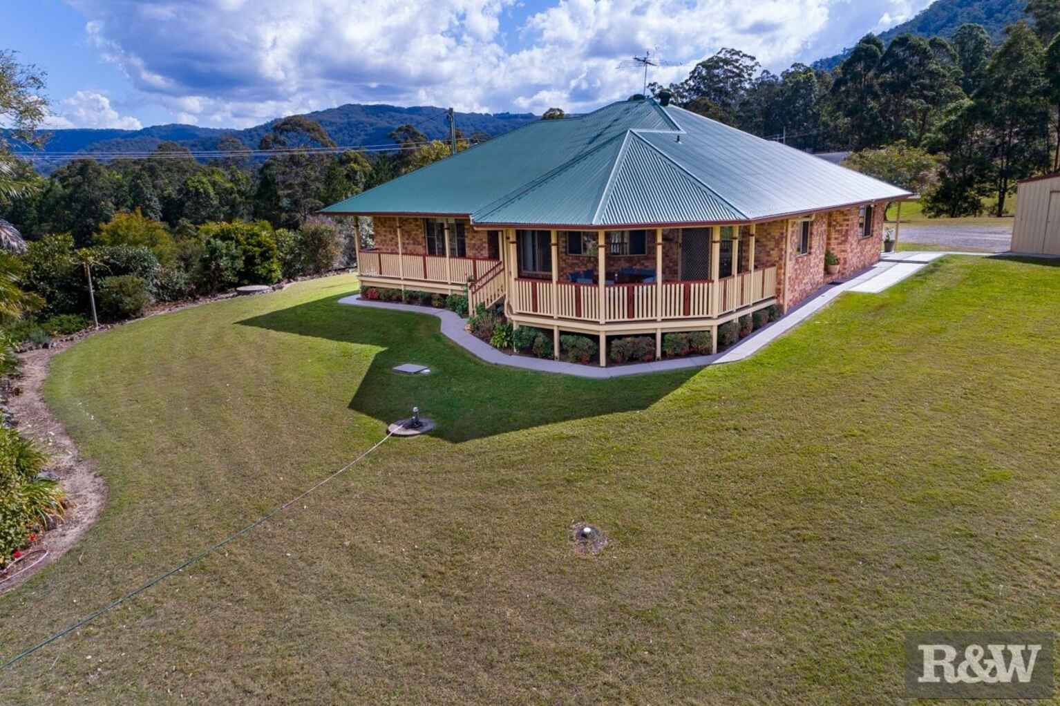 100 Cedarton Drive Cedarton 100 Cedarton Drive Cedarton