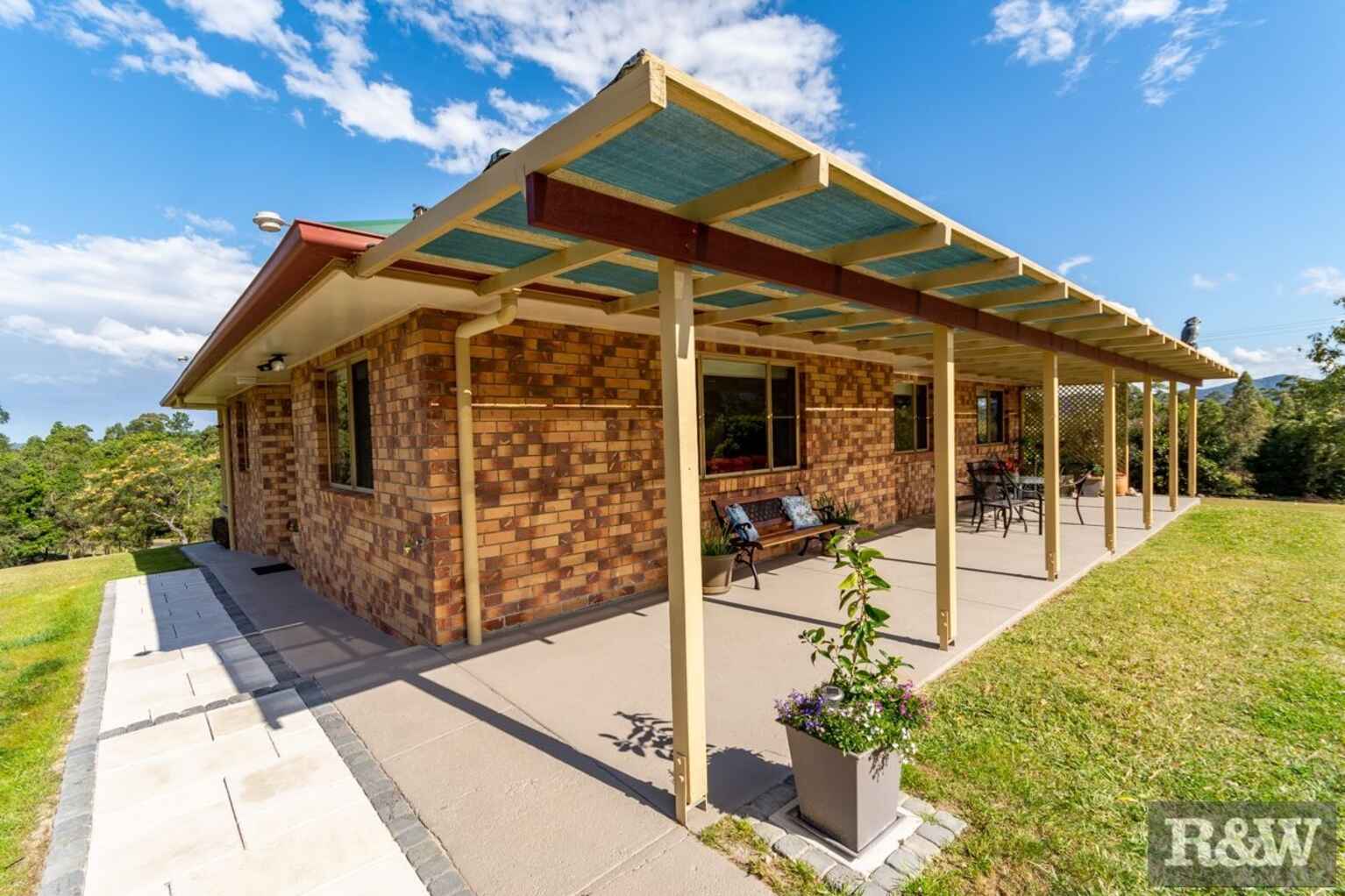 100 Cedarton Drive Cedarton 100 Cedarton Drive Cedarton