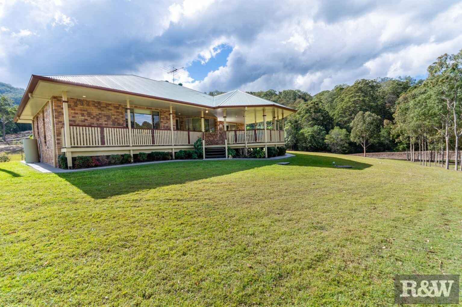 100 Cedarton Drive Cedarton 100 Cedarton Drive Cedarton