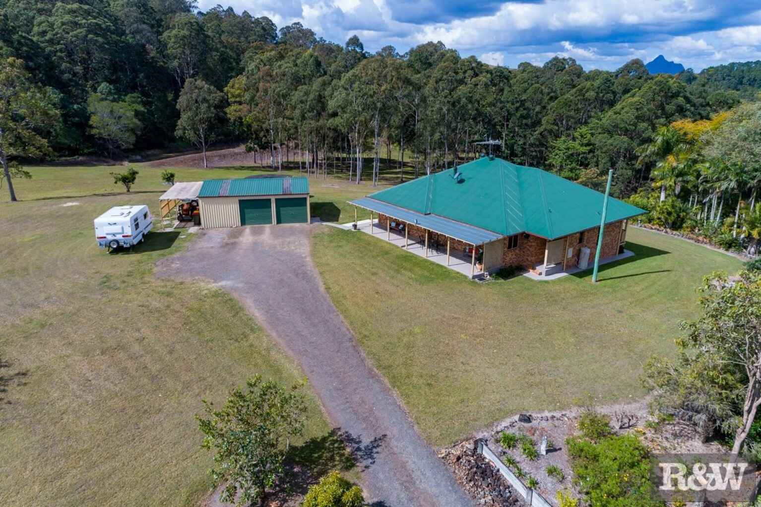 100 Cedarton Drive Cedarton 100 Cedarton Drive Cedarton