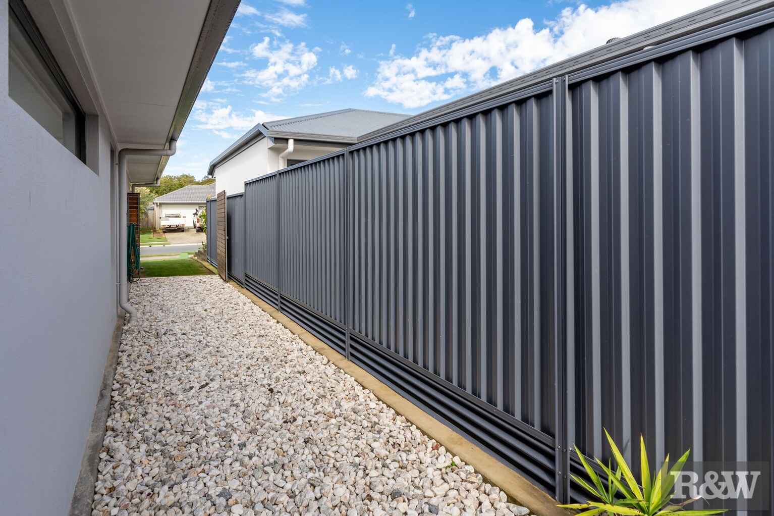 30 Stradbroke Street Burpengary East 30 Stradbroke Street Burpengary East