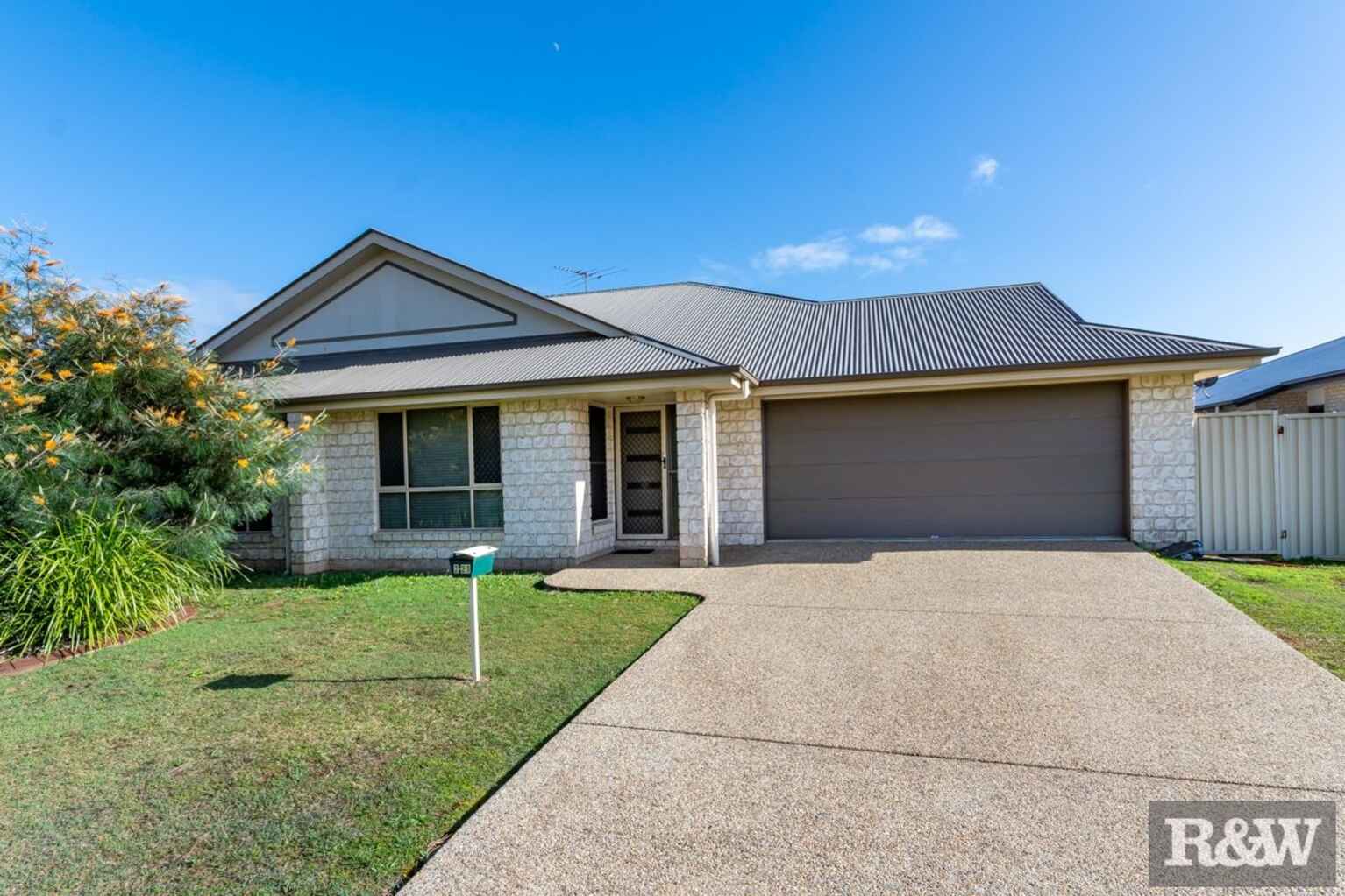 Unit 2/21-23 Seeney Street Caboolture