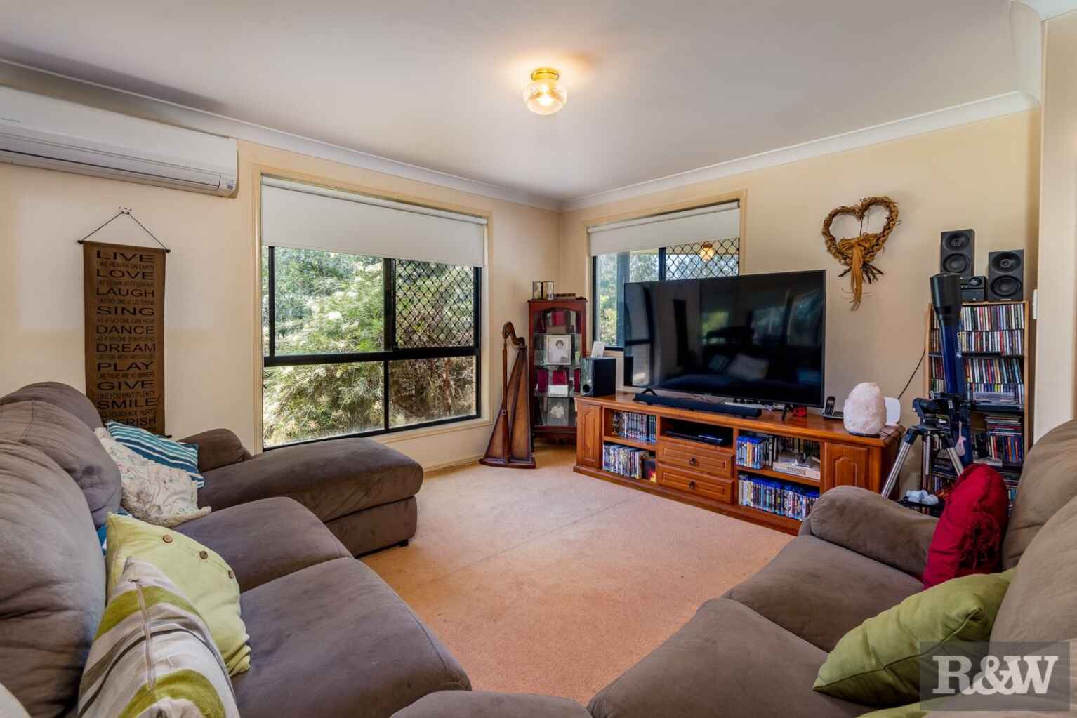 43 Newfarm Street Upper Caboolture 43 Newfarm Street Upper Caboolture