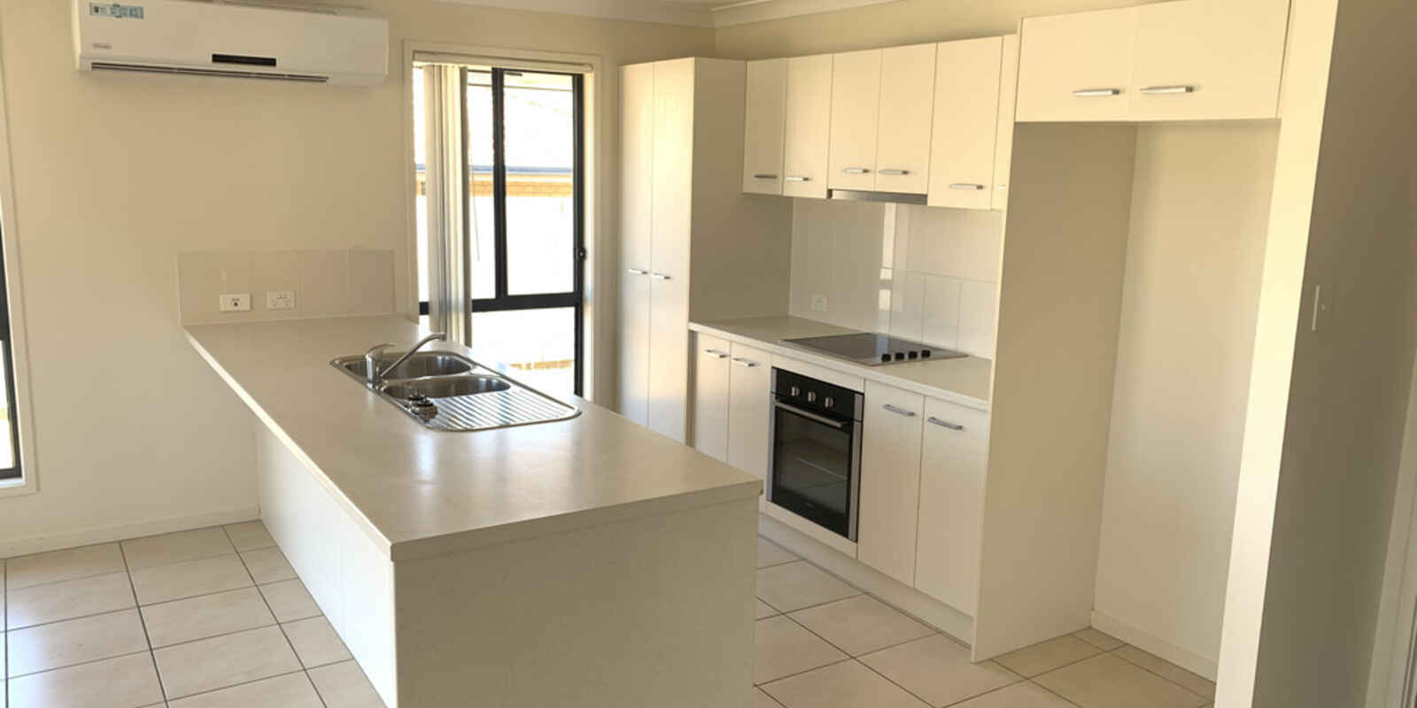 56 Coach Road West Morayfield