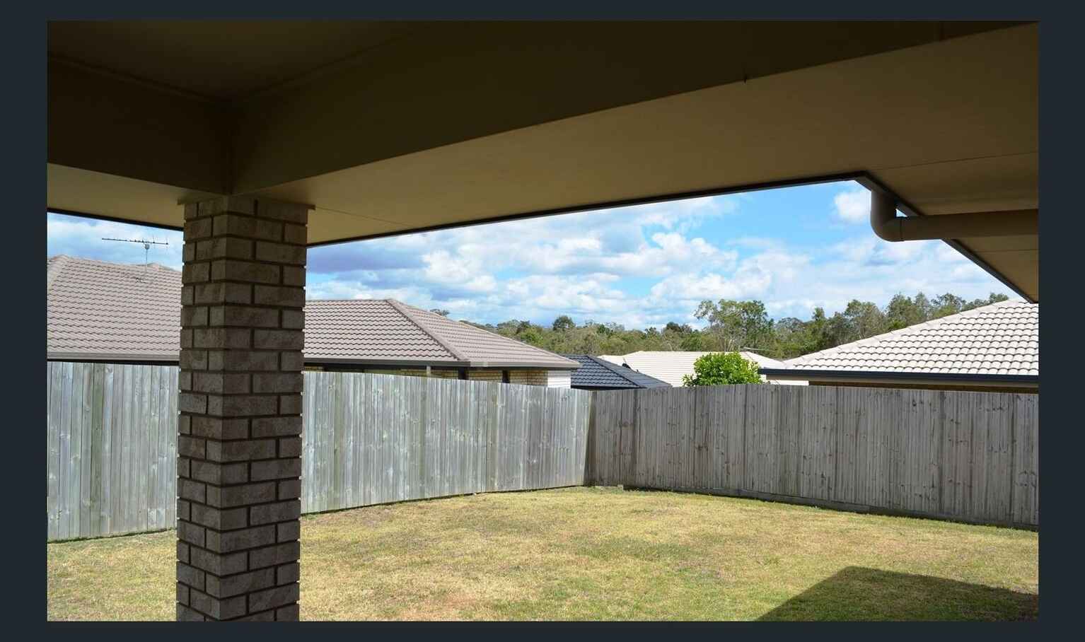 56 Coach Road West Morayfield