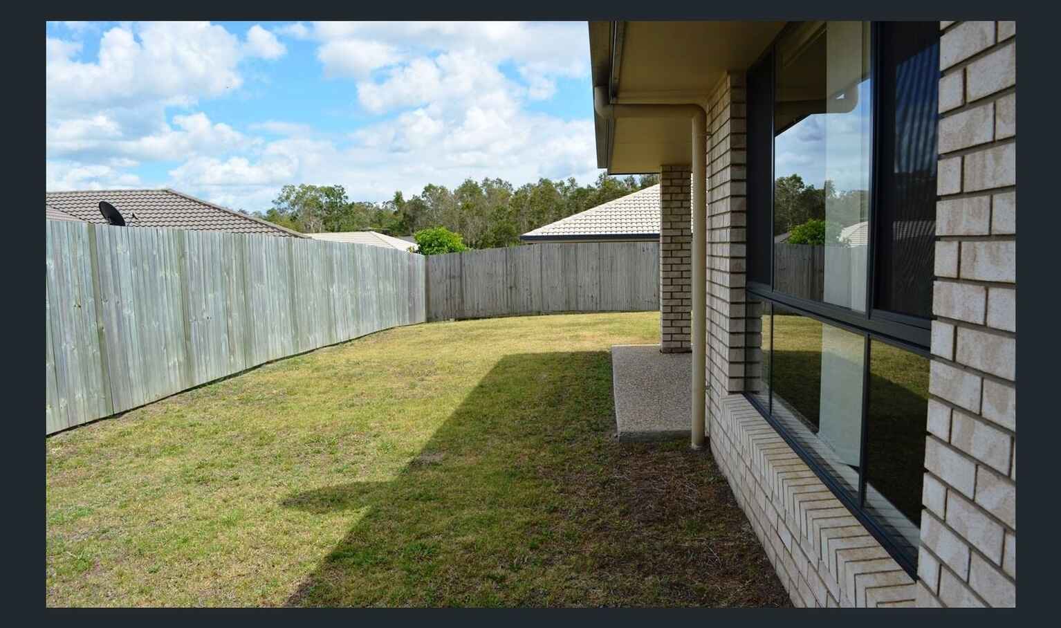 56 Coach Road West Morayfield