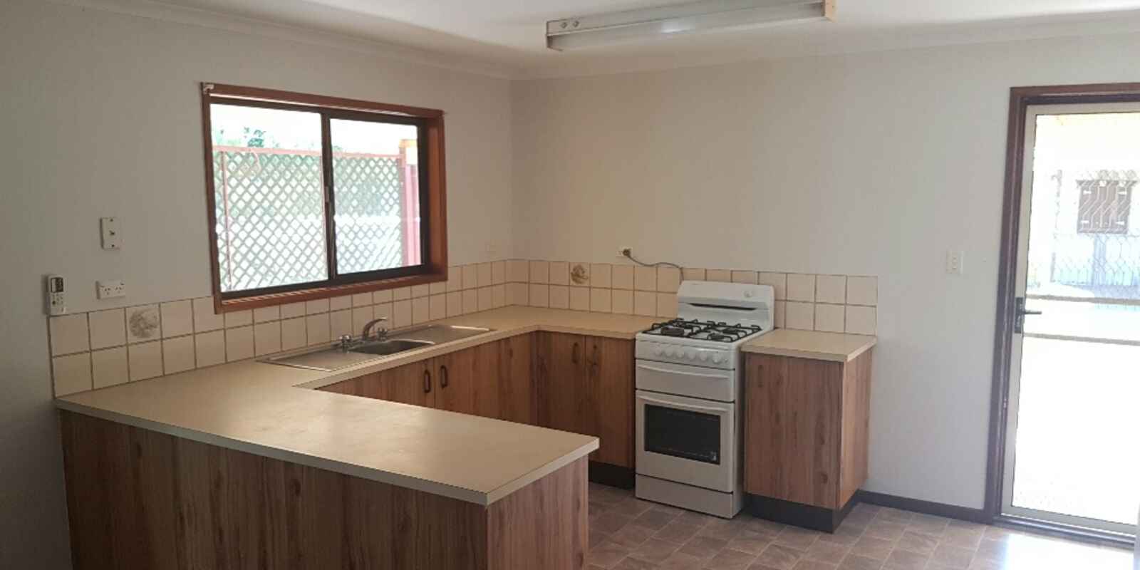 176 Pumicestone Road Caboolture 176 Pumicestone Road Caboolture