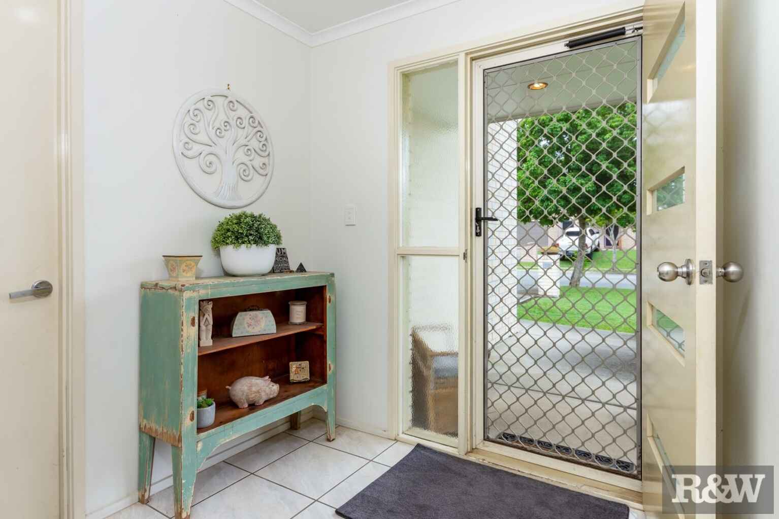 1 Belleden Drive Bellmere