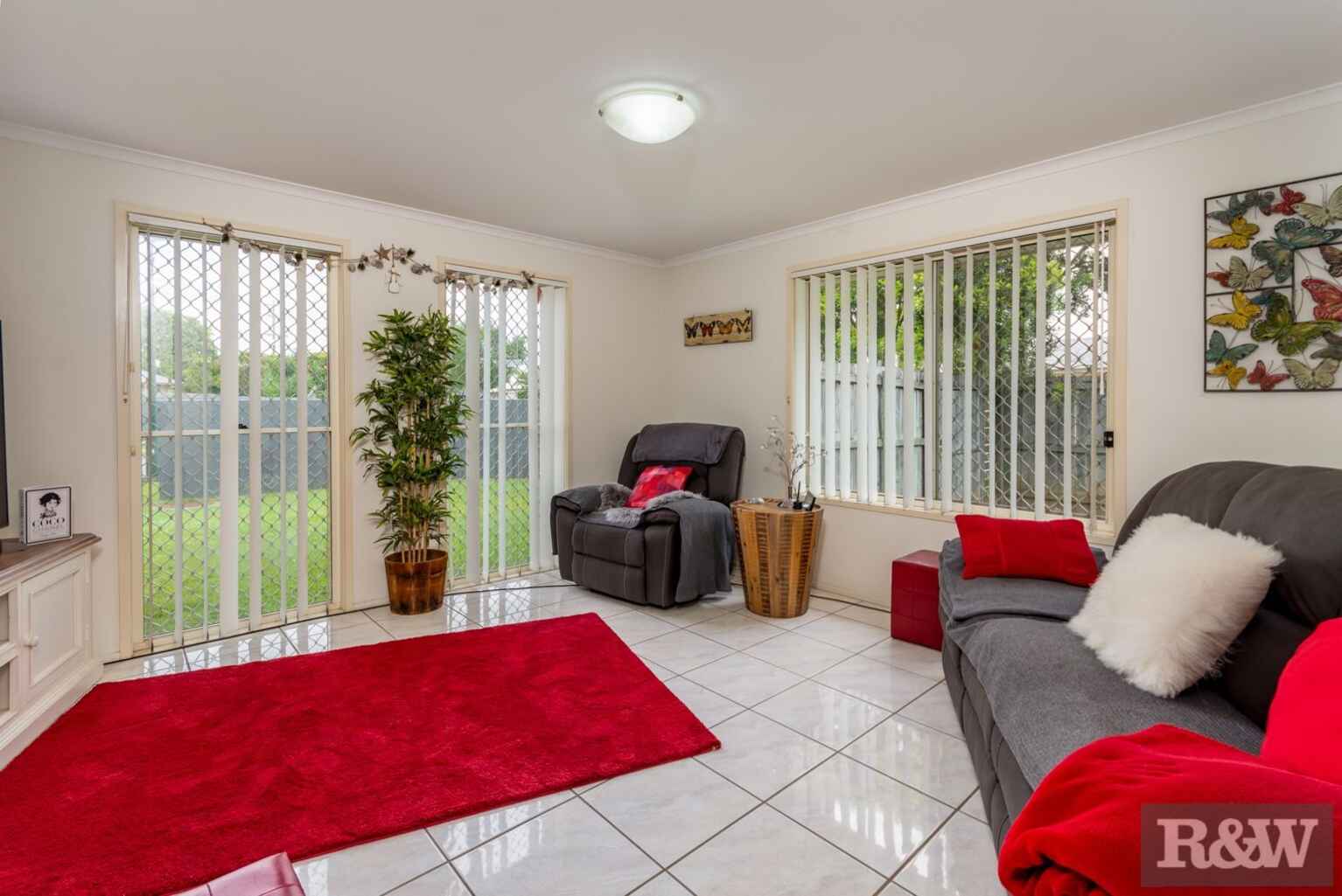1 Belleden Drive Bellmere