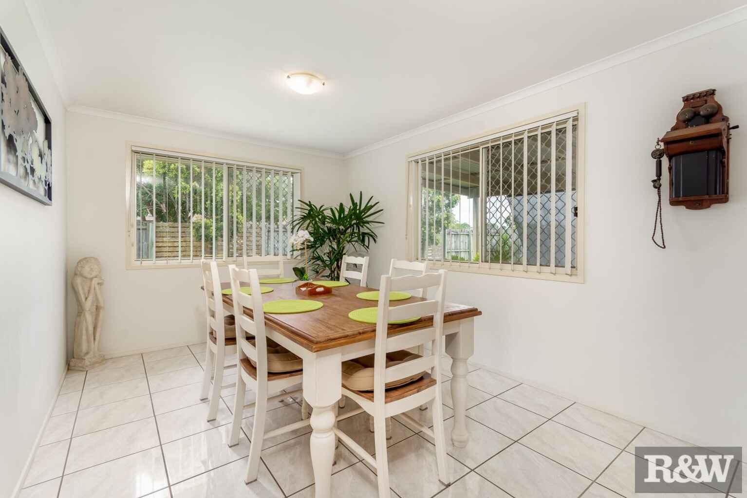 1 Belleden Drive Bellmere