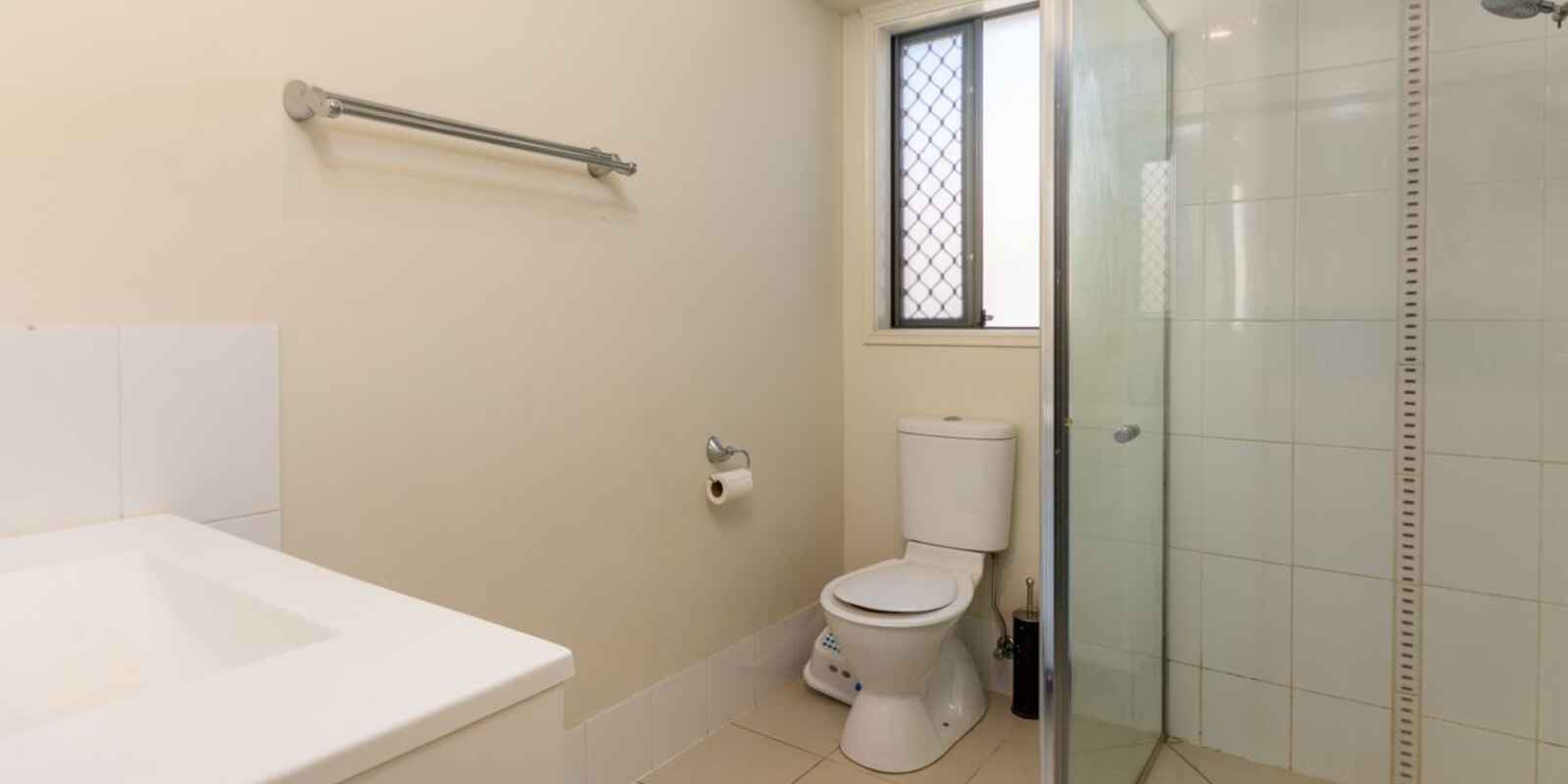 1 & 2/98 Pauls Road Upper Caboolture