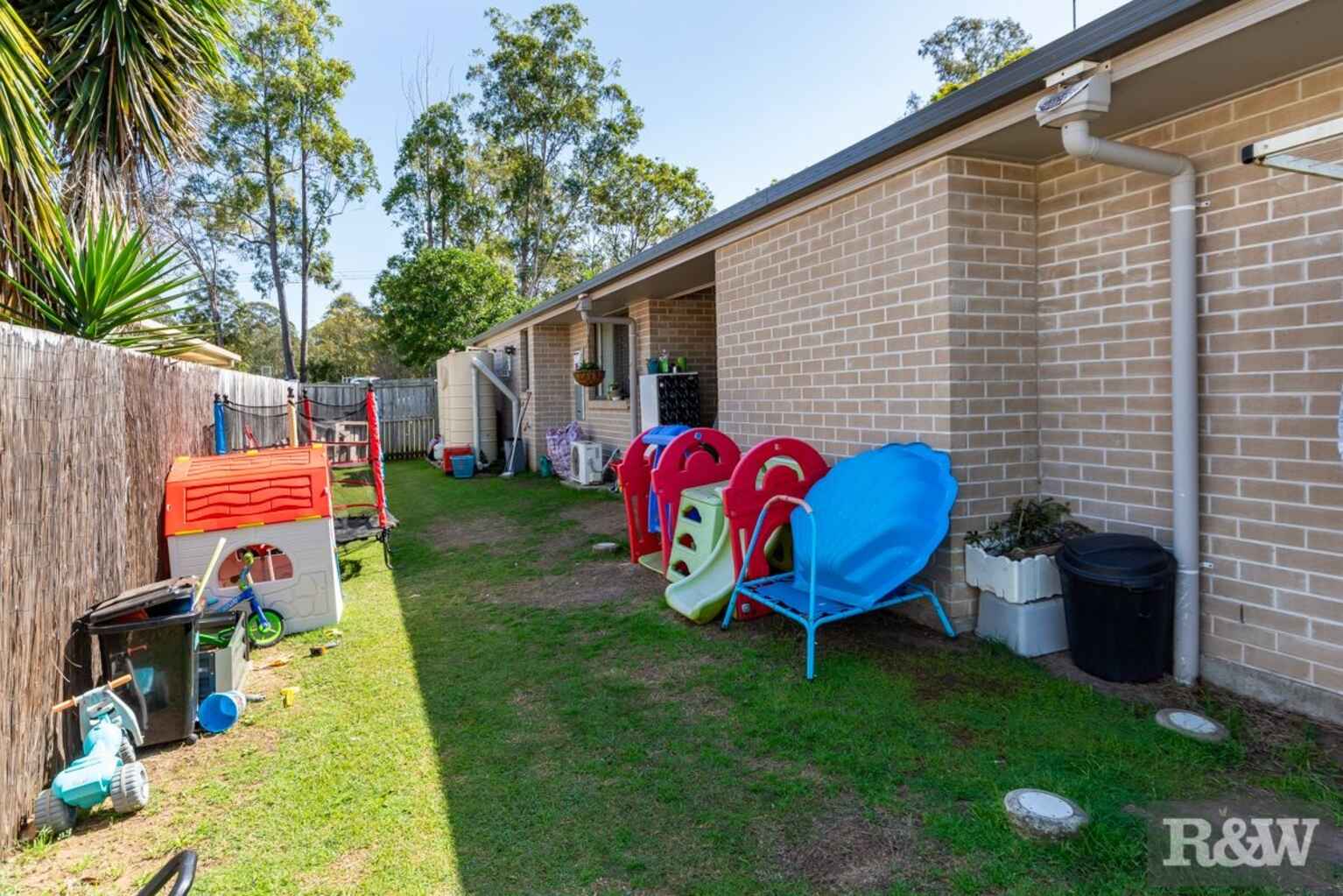 1 & 2/98 Pauls Road Upper Caboolture