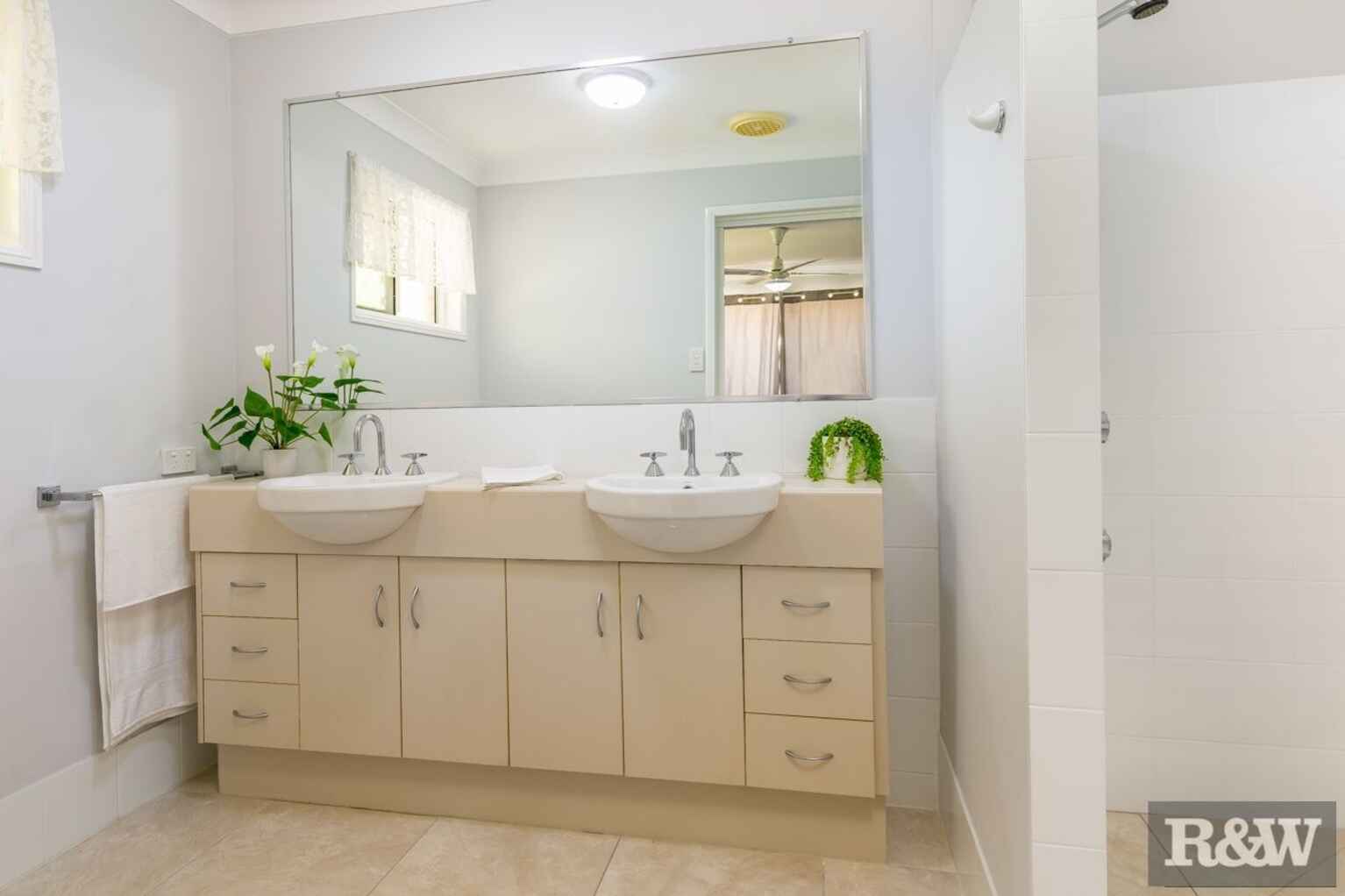 13 Whipbird Court Bellmere 13 Whipbird Court Bellmere