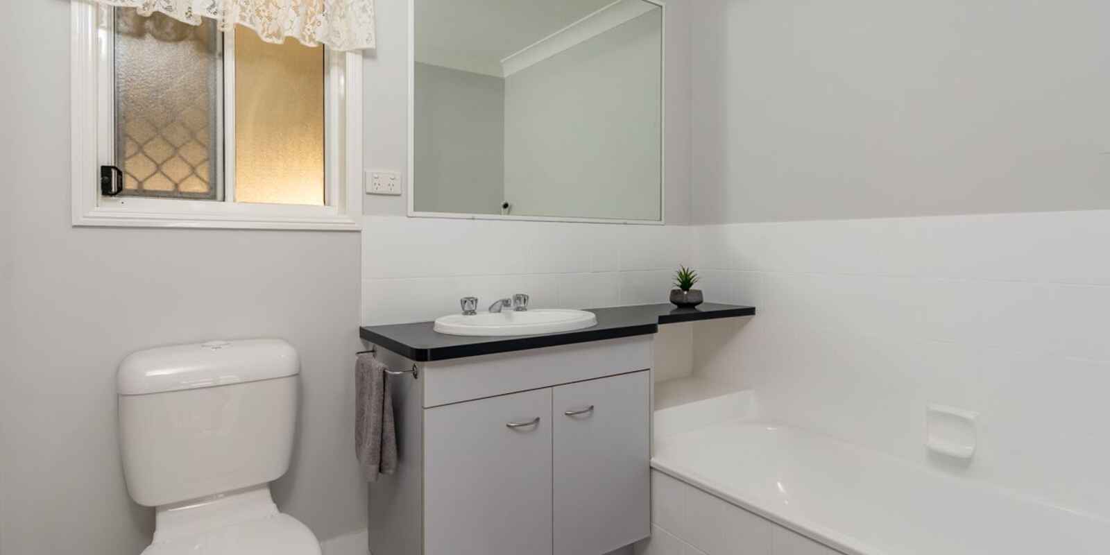13 Whipbird Court Bellmere