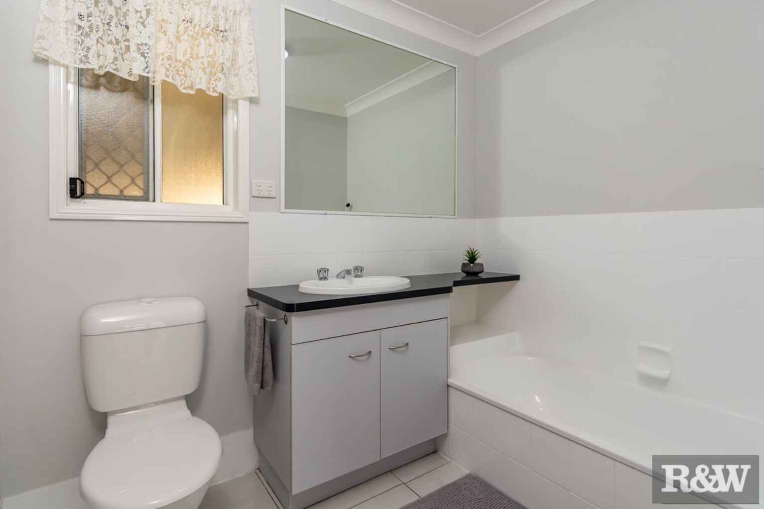 13 Whipbird Court Bellmere 13 Whipbird Court Bellmere