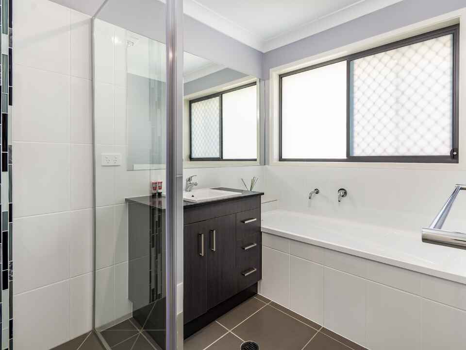 18 Lindquist Crescent Burpengary East