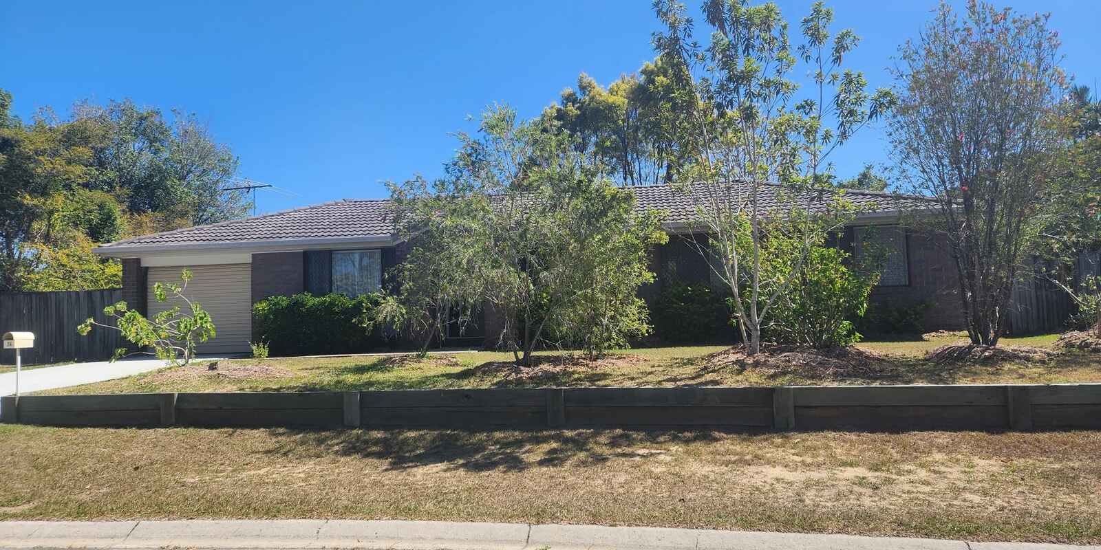 24 Pardalote Place Bellmere