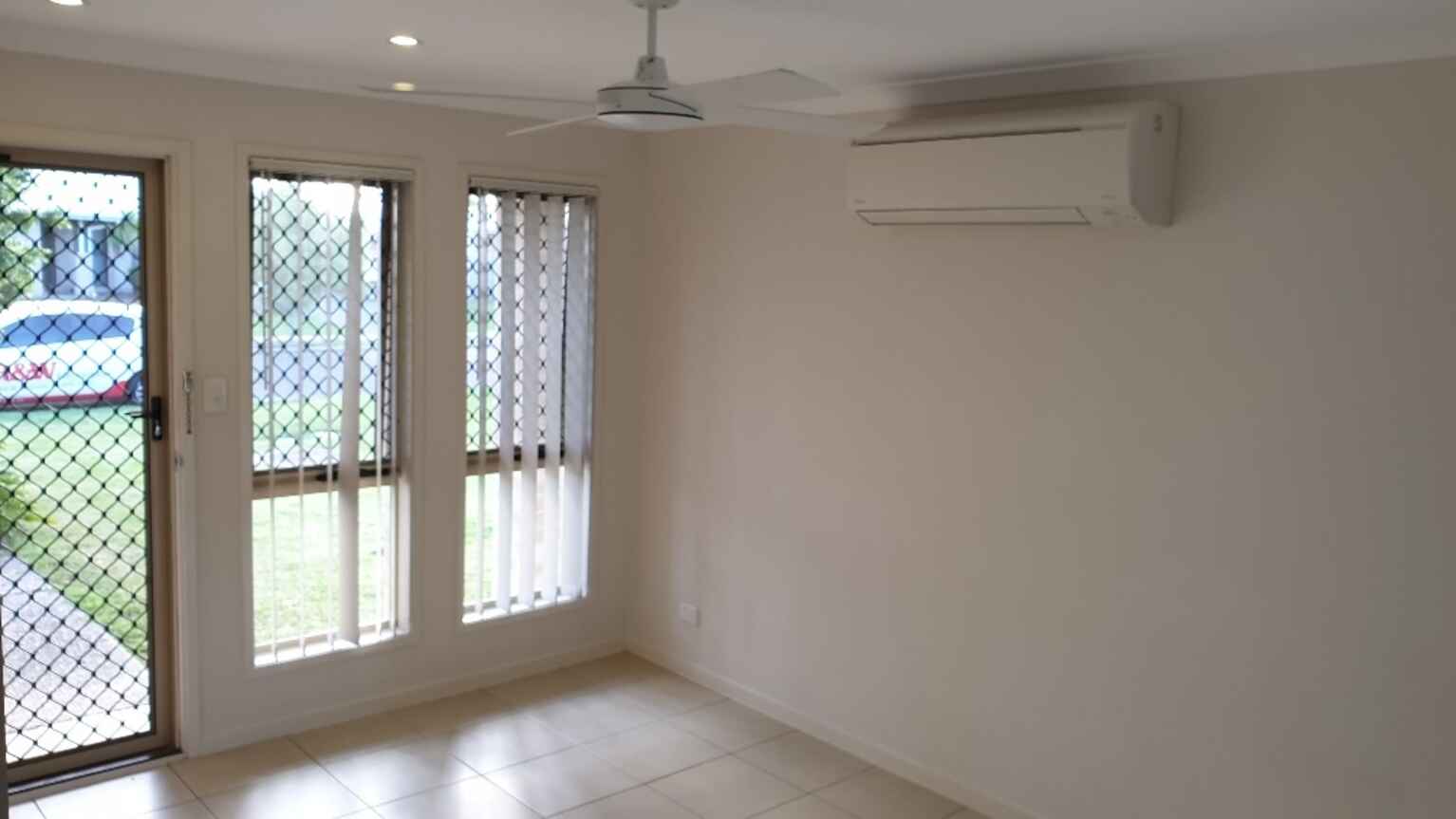 2/19 Racemosa Street Caboolture