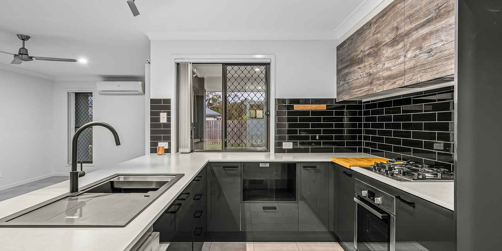 10 Mendrina Close Caboolture 10 Mendrina Close Caboolture