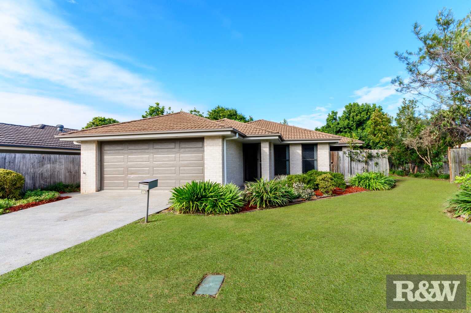 12 Piccadilly Street Bellmere