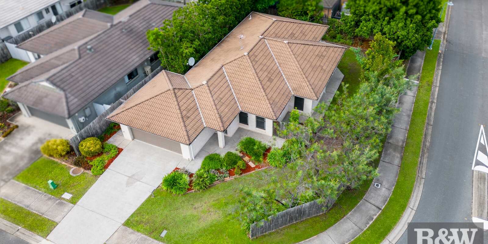 12 Piccadilly Street Bellmere