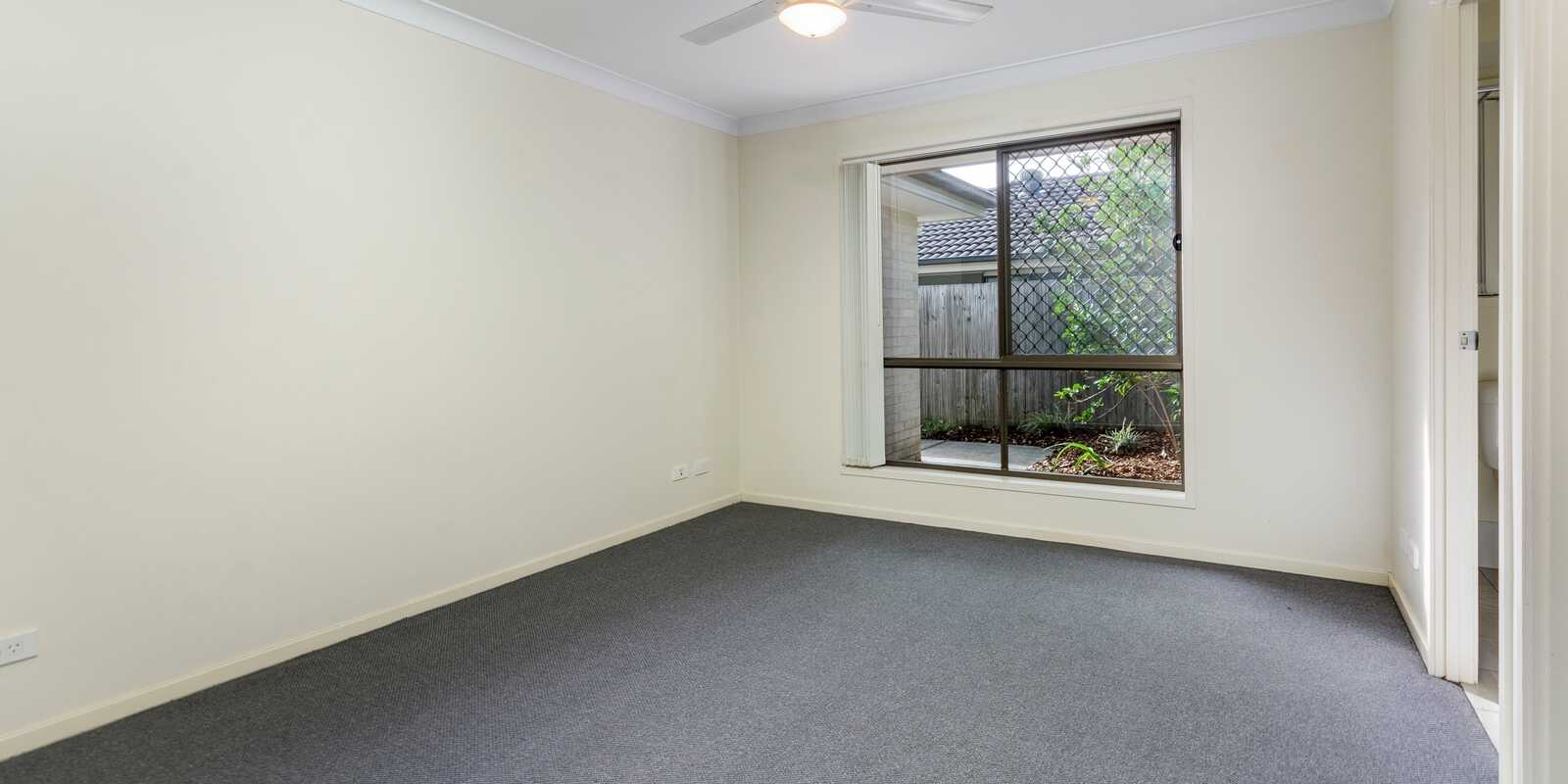 12 Piccadilly Street Bellmere