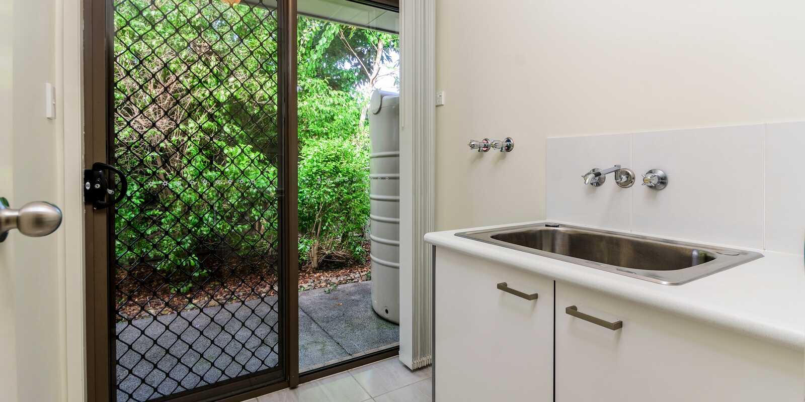 12 Piccadilly Street Bellmere